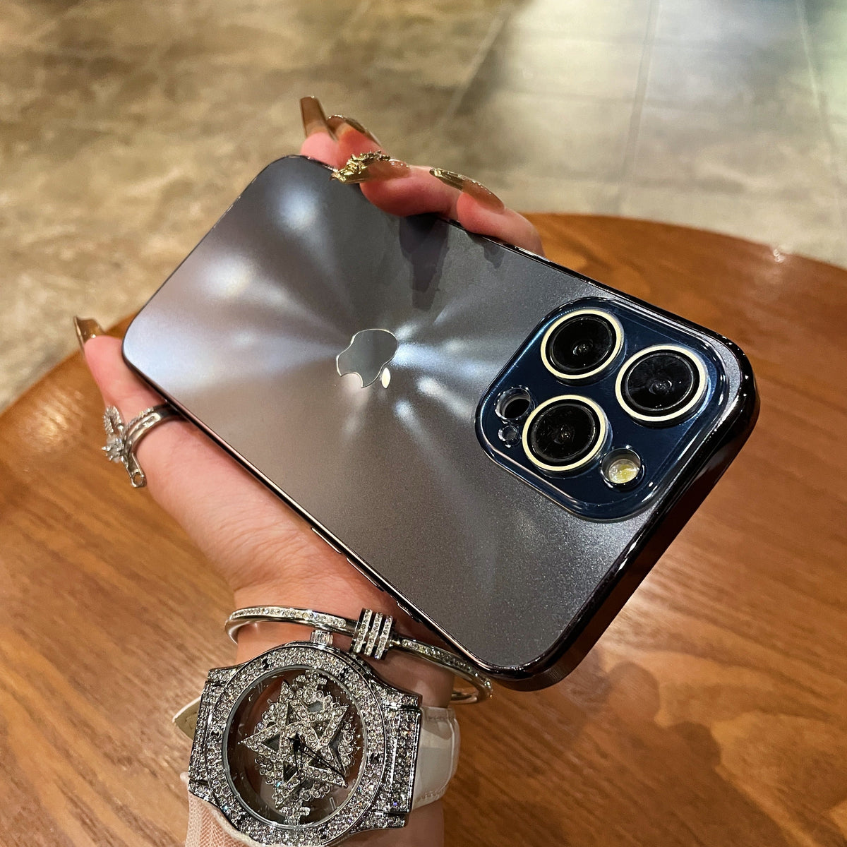 Case / Capinha Iphone Platinum 2025